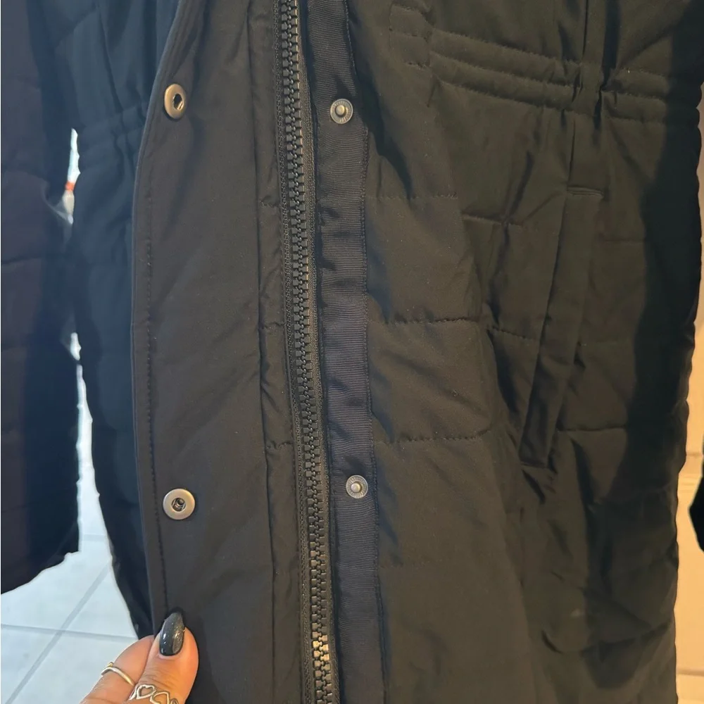 Black puffer jacket - Picture 4 of 6